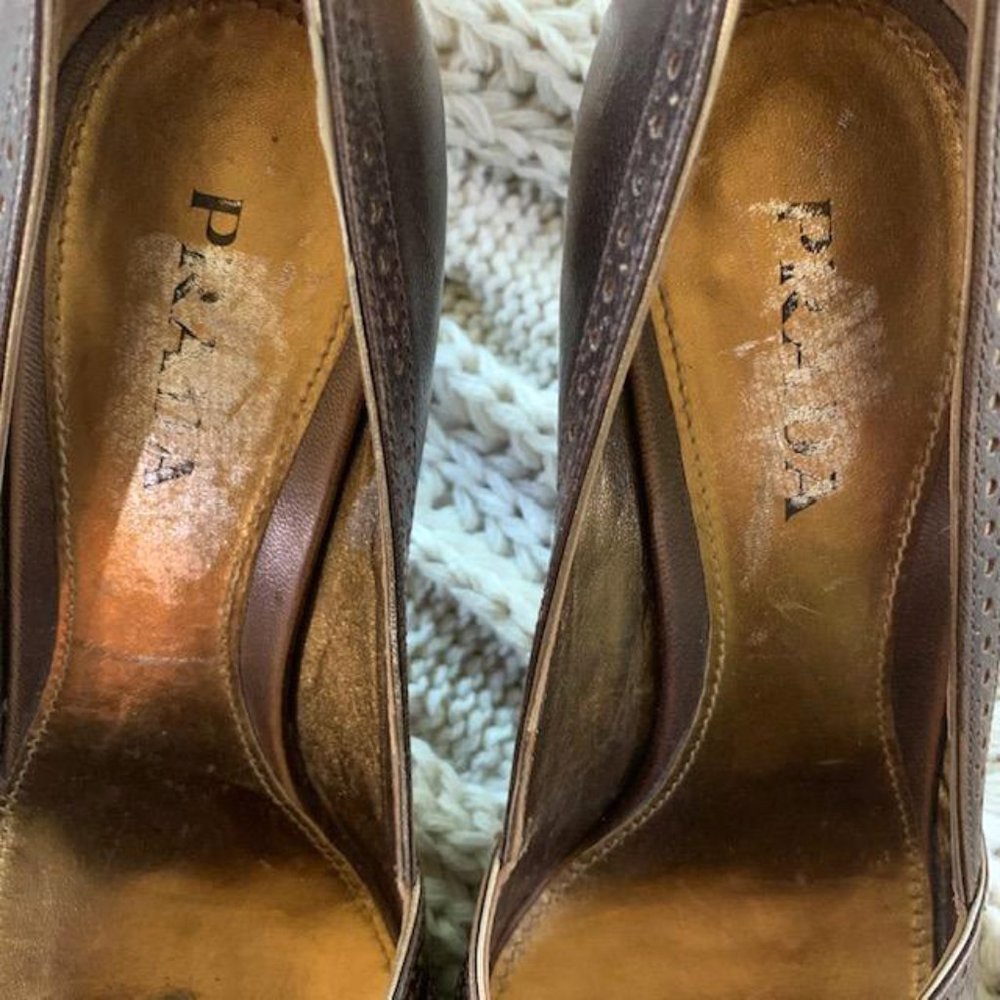 Vintage Prada Leather Peep Toe Heels 38.5 - Picture 3 of 11